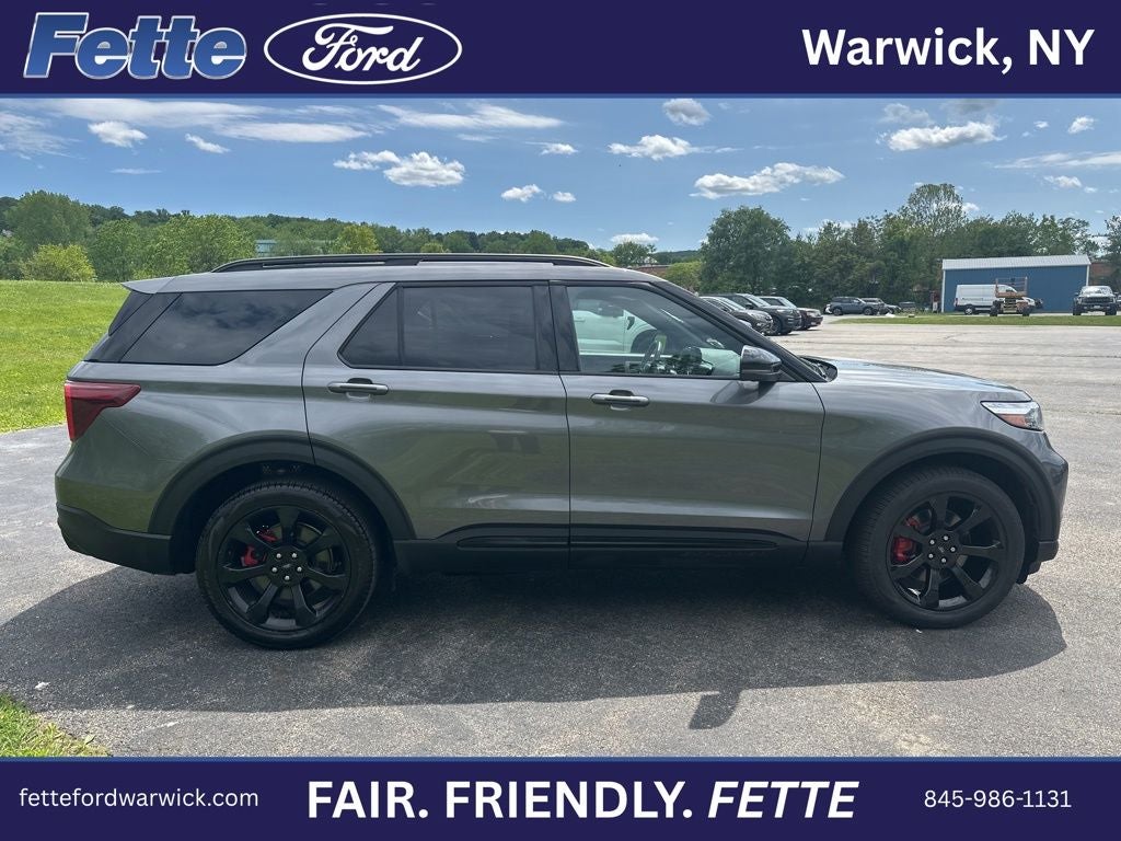 2022 Ford Explorer ST
