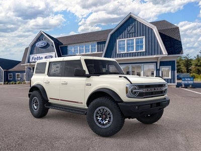 2026 Ford Bronco Outer Banks