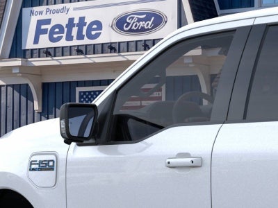 2025 Ford F-150 Lightning Flash