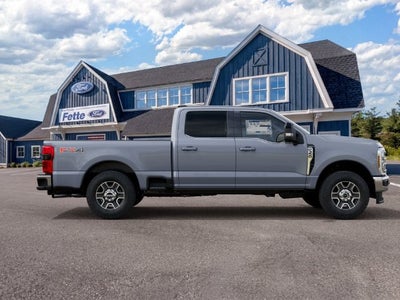 2027 Ford F-350SD Lariat