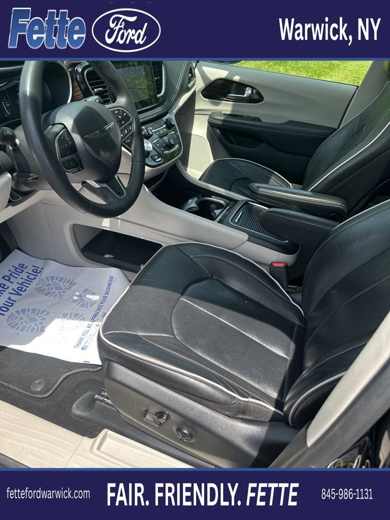 2023 Chrysler Pacifica Hybrid Limited