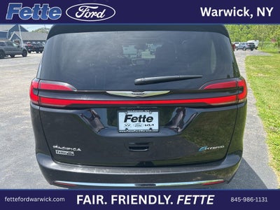 2023 Chrysler Pacifica Hybrid Limited