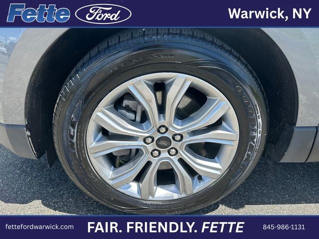 2024 Ford Edge Titanium