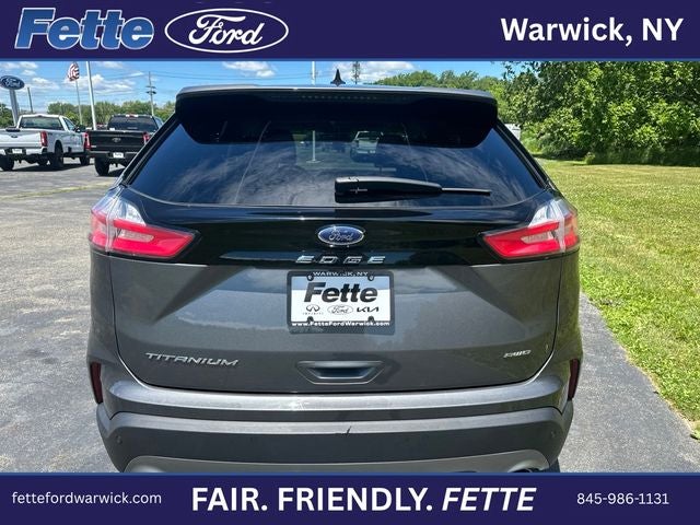 2024 Ford Edge Titanium