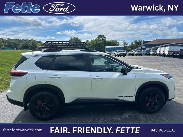2025 Nissan Rogue Rock Creek